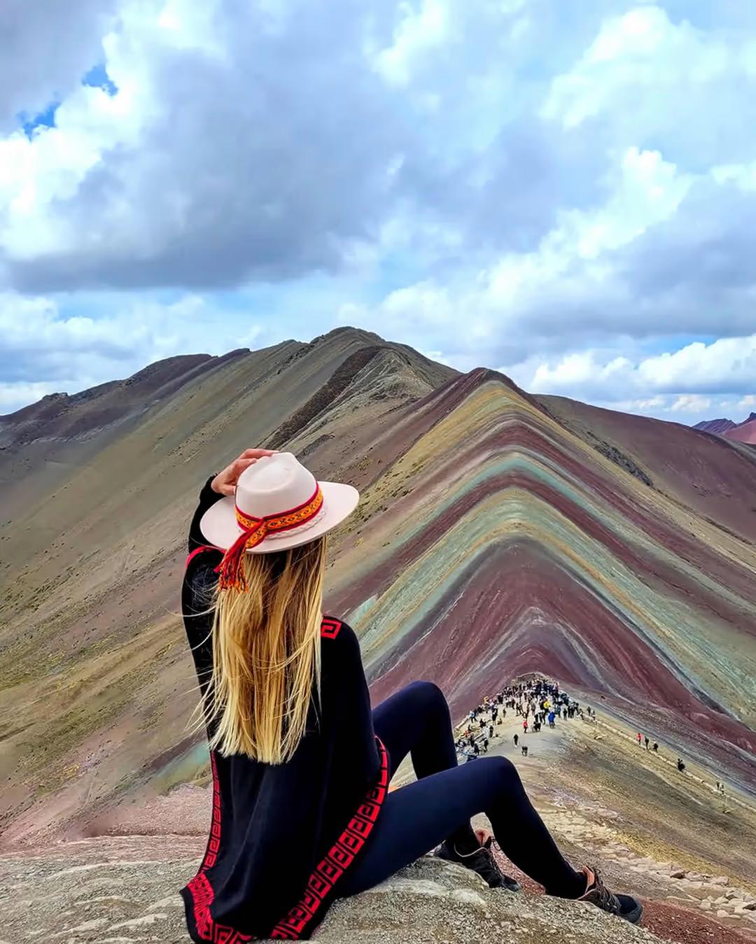 Private Rainbow Mountain & Red Valley Trek: Full Day High Altitude Hiking — photo 16