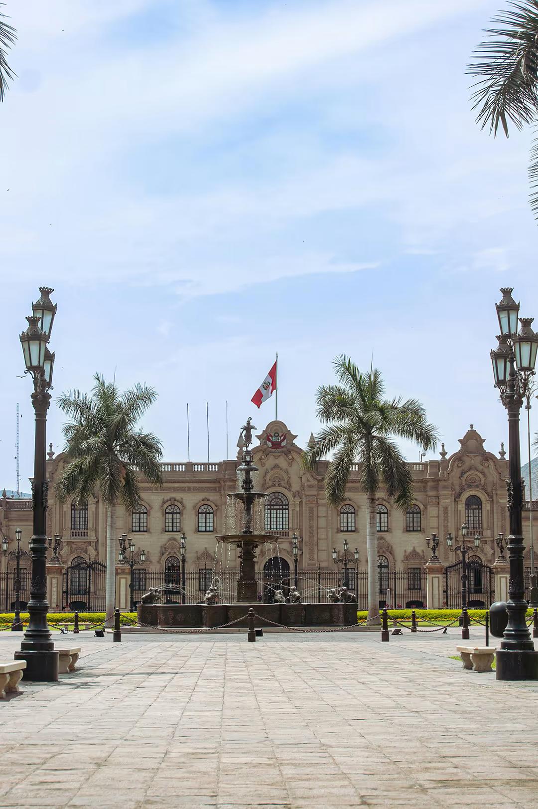 Passeio pela cidade de Lima — história, catacumbas e vistas costeiras